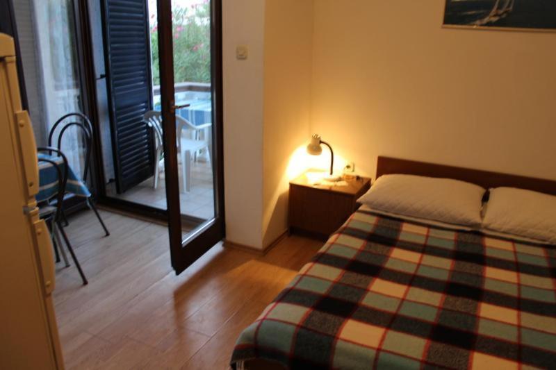 Apartments Mint Povljana - 50M From Sandy Beach ภายนอก รูปภาพ