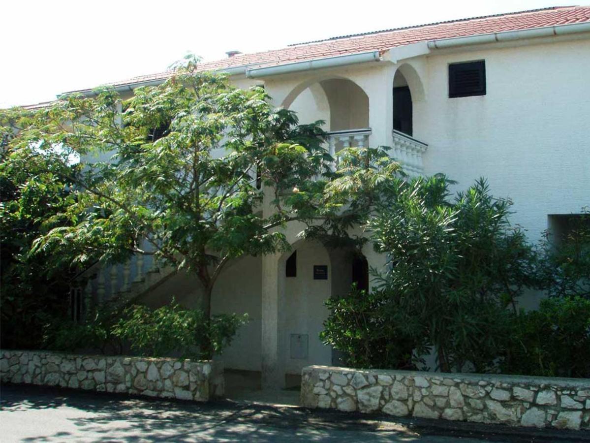 Apartments Mint Povljana - 50M From Sandy Beach ภายนอก รูปภาพ