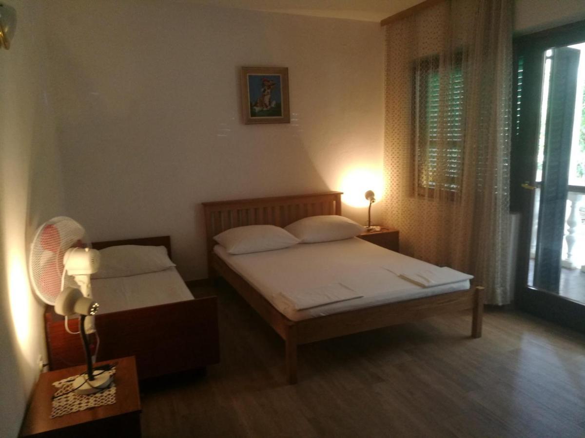 Apartments Mint Povljana - 50M From Sandy Beach ภายนอก รูปภาพ