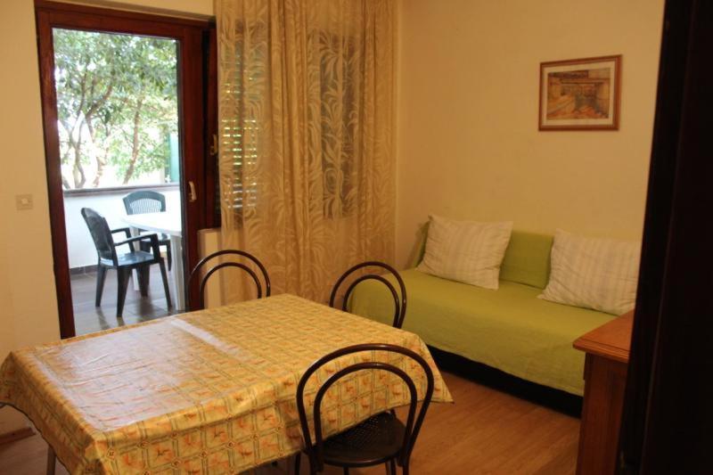 Apartments Mint Povljana - 50M From Sandy Beach ภายนอก รูปภาพ