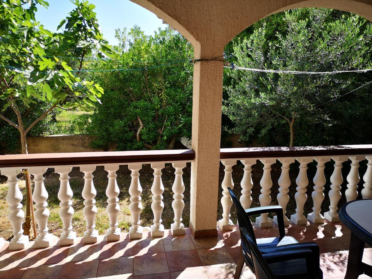 Apartments Mint Povljana - 50M From Sandy Beach ภายนอก รูปภาพ