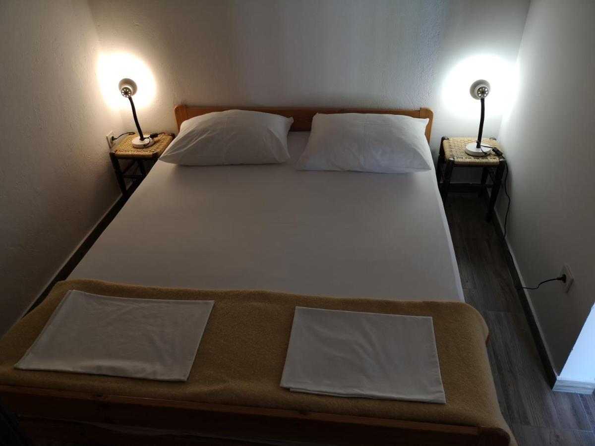 Apartments Mint Povljana - 50M From Sandy Beach ภายนอก รูปภาพ