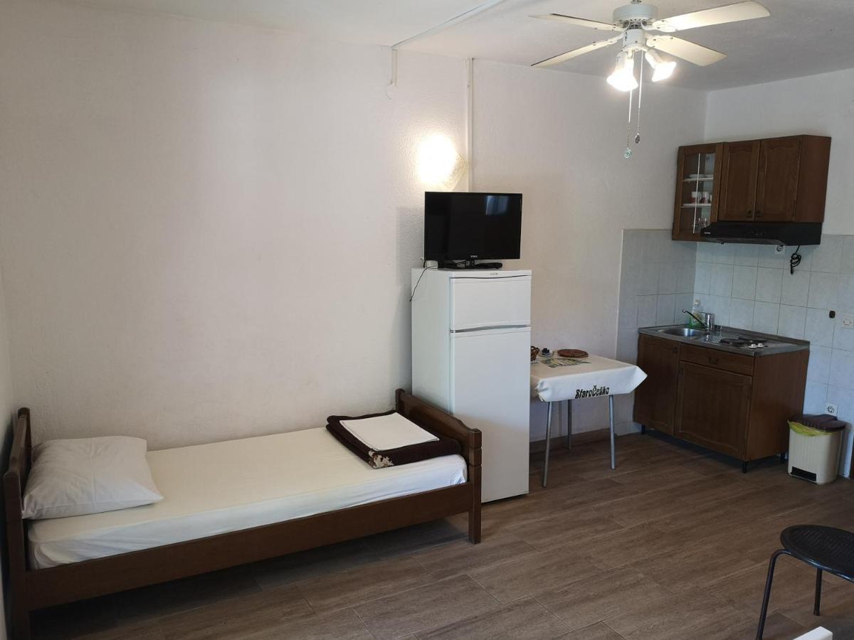Apartments Mint Povljana - 50M From Sandy Beach ภายนอก รูปภาพ