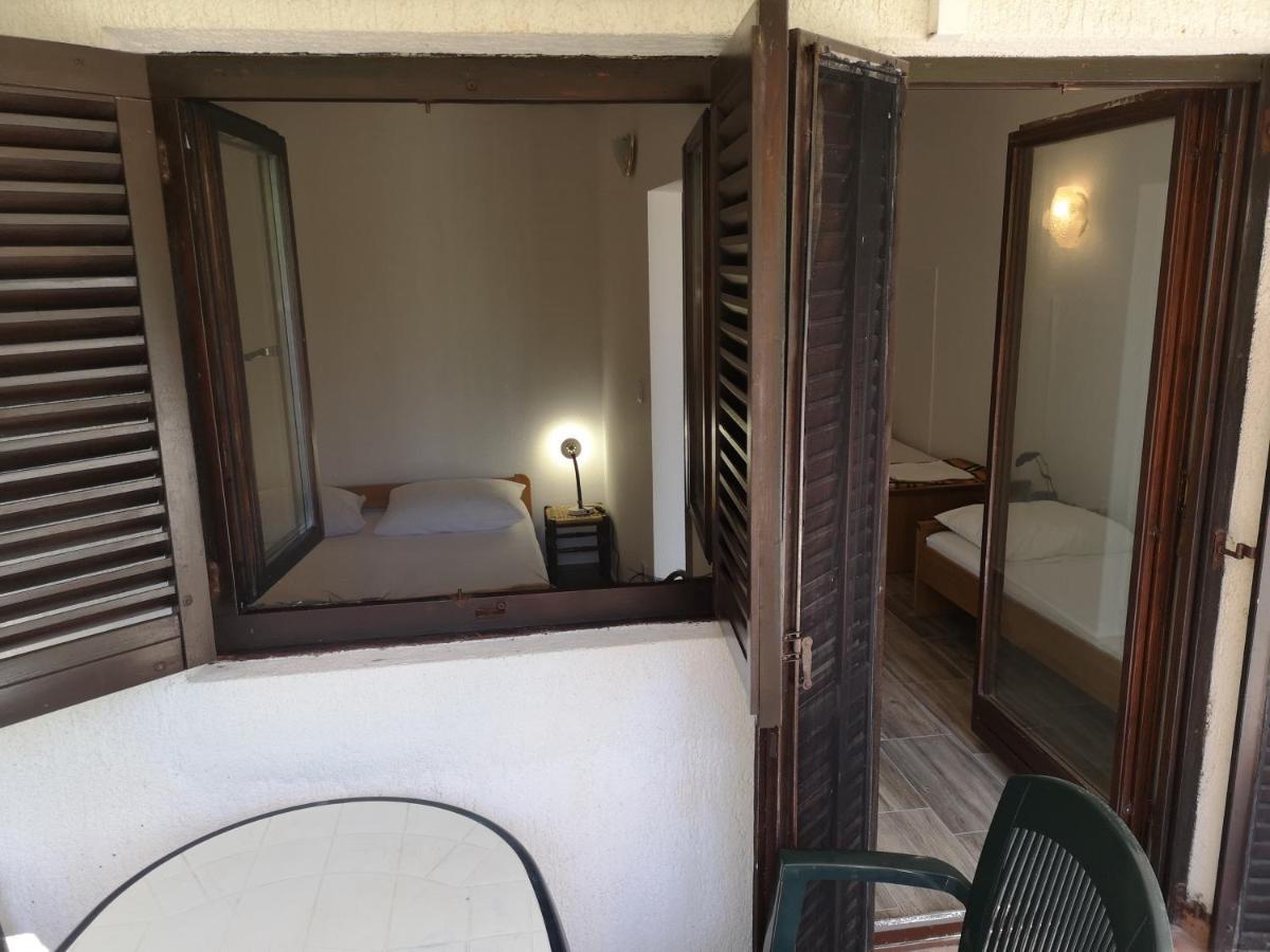 Apartments Mint Povljana - 50M From Sandy Beach ภายนอก รูปภาพ